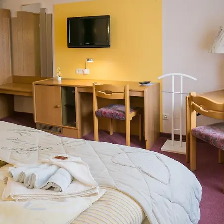 Hotel Zur Post In 3*