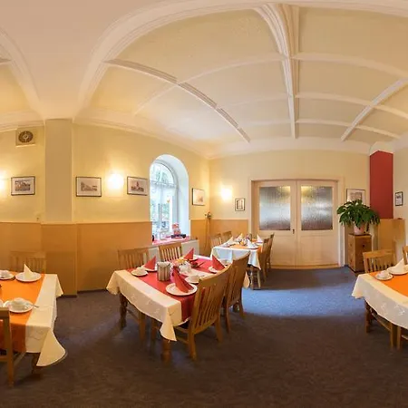 Zur Post In Hotel 3*