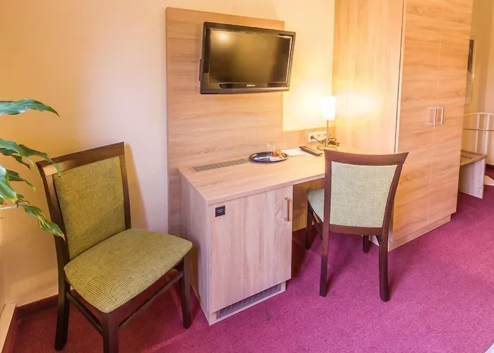 فندق Zur Post In