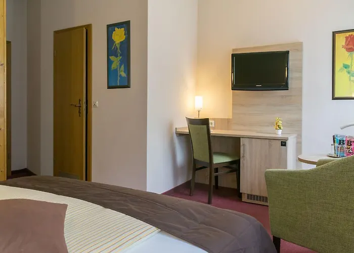 فندق Zur Post In