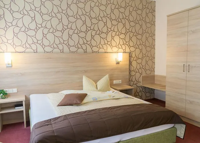 فندق Zur Post In