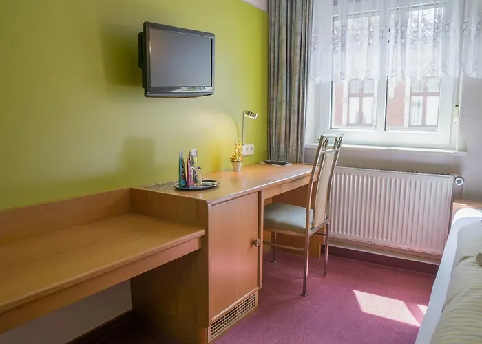 فندق Zur Post In