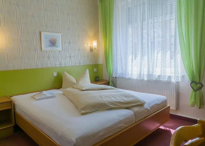 فندق Zur Post In