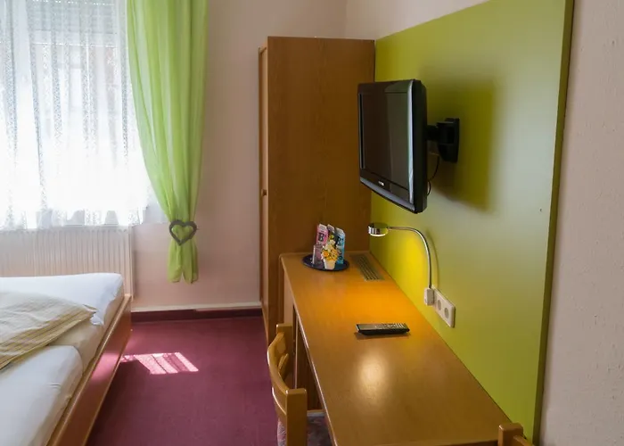 فندق Zur Post In